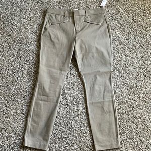 NWT Taupe Gap Skinny Ankle Pants - Size 10